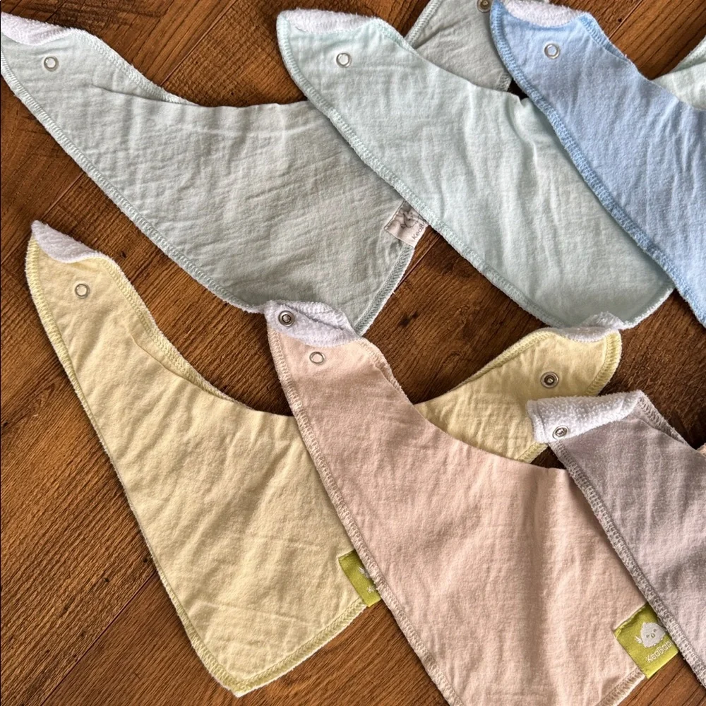 KeaBabies baby / toddler bibs, bundle of 8